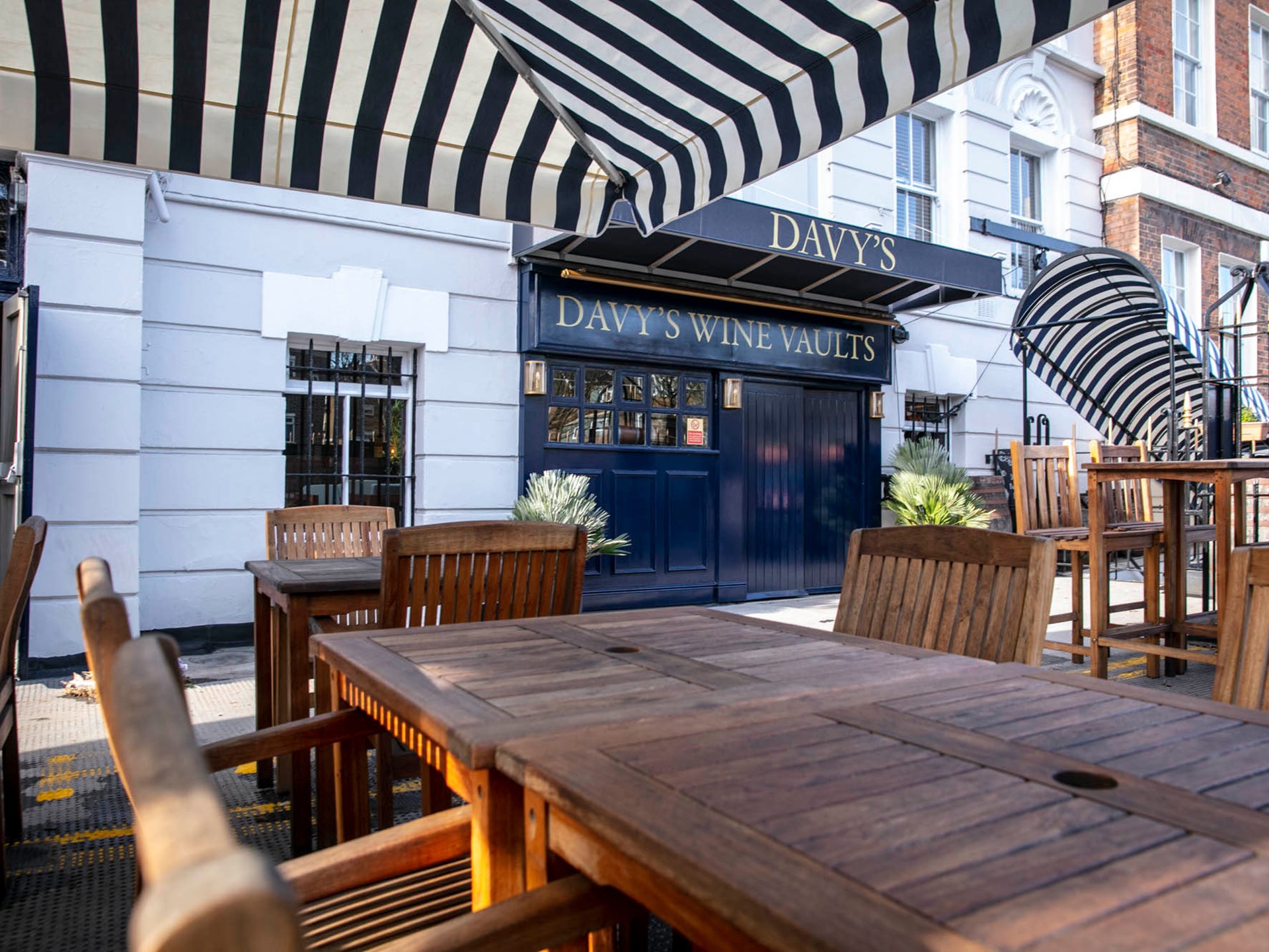 Davy's Wine Bar - Greenwich
